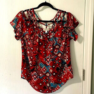 💰Soulmates boho cold shoulder Aztec pattern top size large